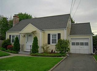 23 Gifford Rd, West Hartford, CT 06119