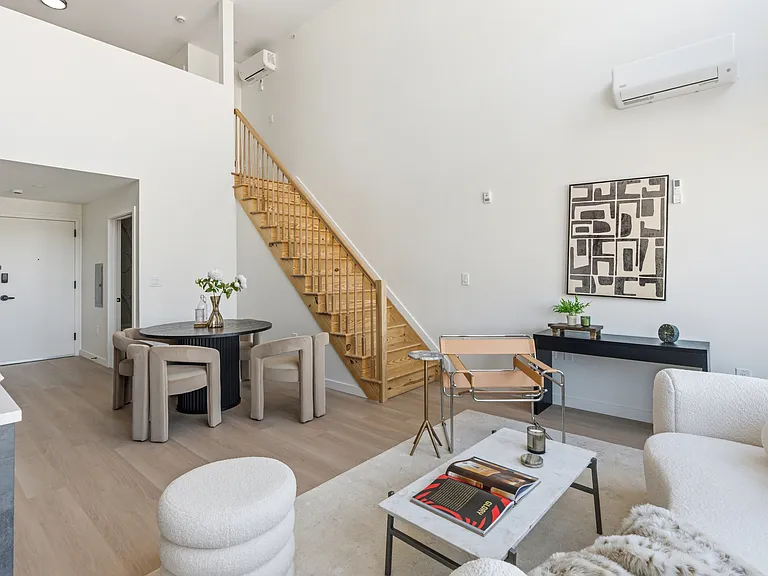 1 Mallory Ave — Photo 33