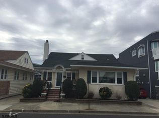 102 S Stratford Ave, Ventnor City, NJ 08406