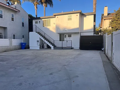 712 N Guadalupe Ave #8 Photo 1
