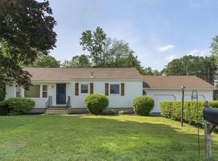 19 Elmwood Dr, Saco, ME 04072