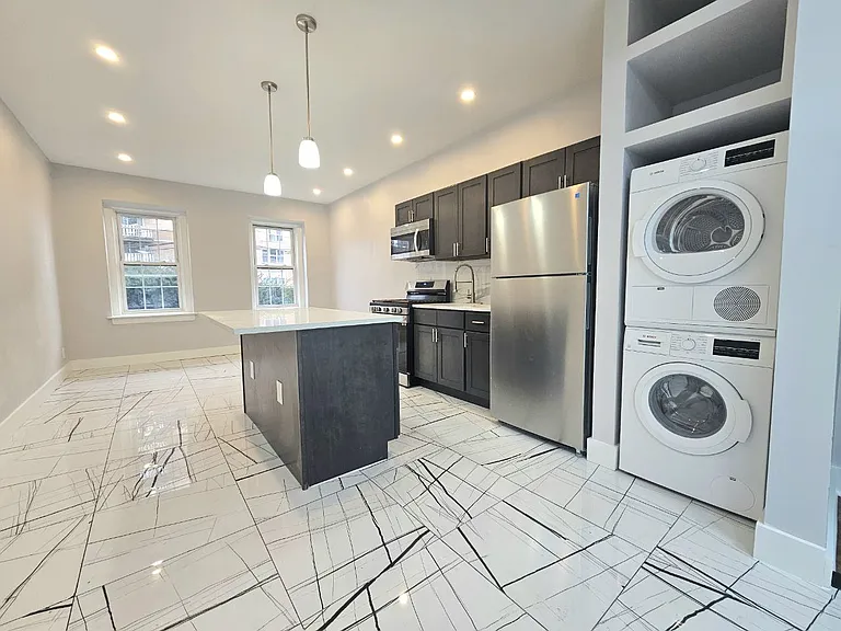 17 Dewitt Rd #113 — Photo 2