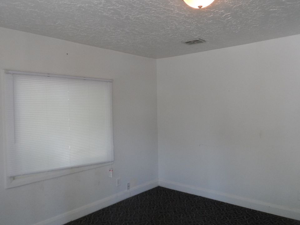 2nd image of 431 Grant Ave