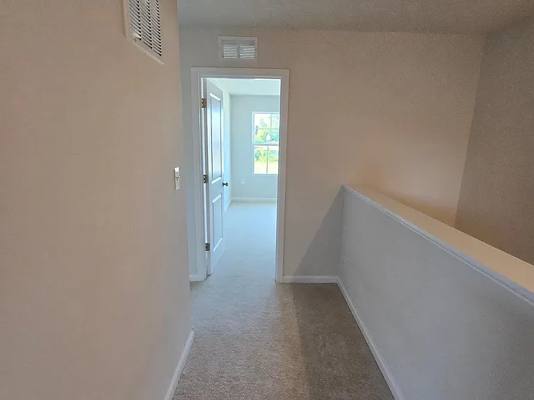 33 Apollo Rd — Photo 43