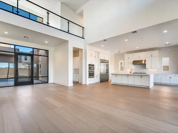 4846 Shady Ridge Dr, Las Vegas, NV 89135