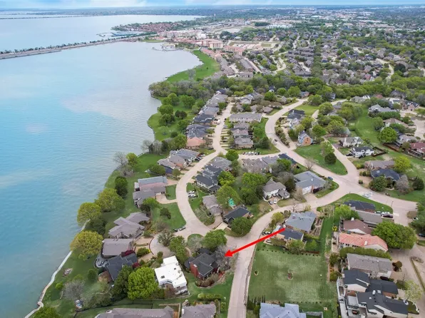 612 Severige Ct, Rockwall, TX 75032