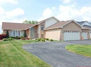 140 Maryview Pkwy, Matteson, IL 60443