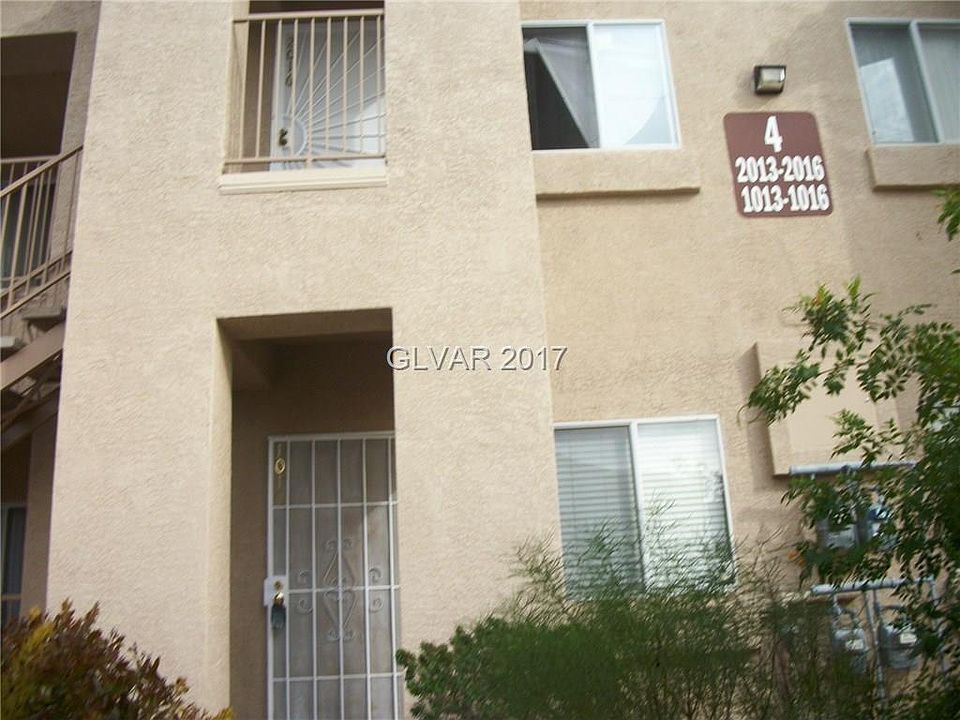 1st image of 2110 N Los Feliz St #1016