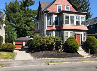 86 Paradise Rd FLOOR 2, Swampscott, MA 01907