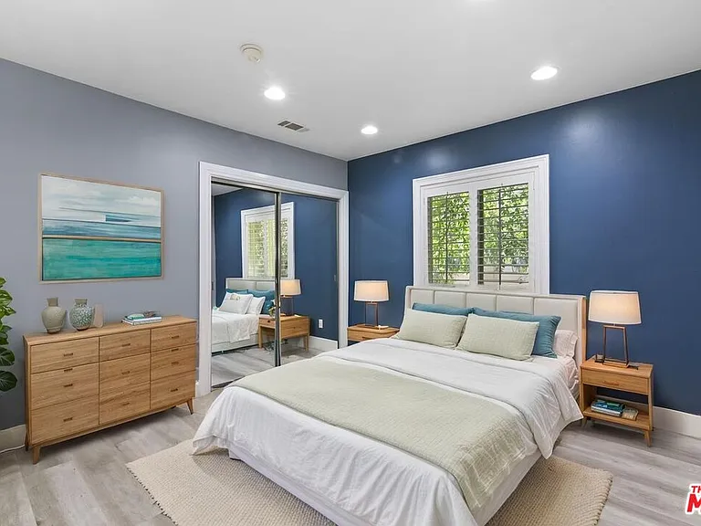 1112 S Highland Ave — Photo 11