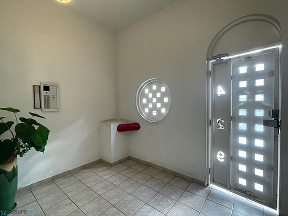 5th image of 429 Calle Los Pinos #902