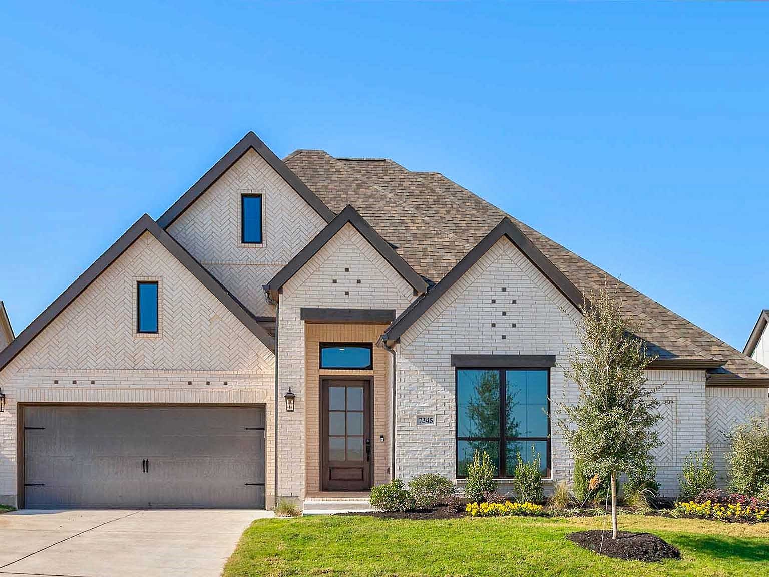 7345 Saker St, Fort Worth, TX 76179 | Zillow