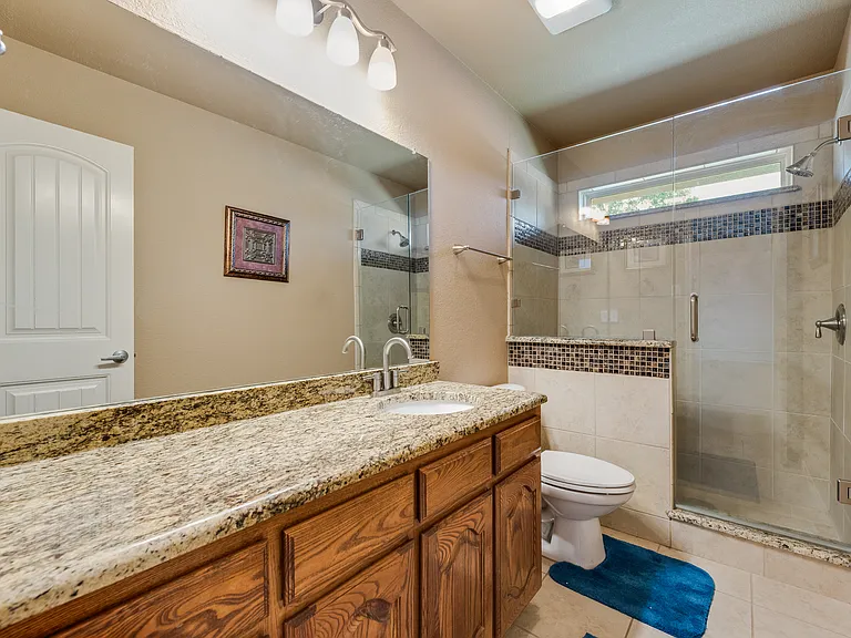401 Idaho Ct — Photo 17