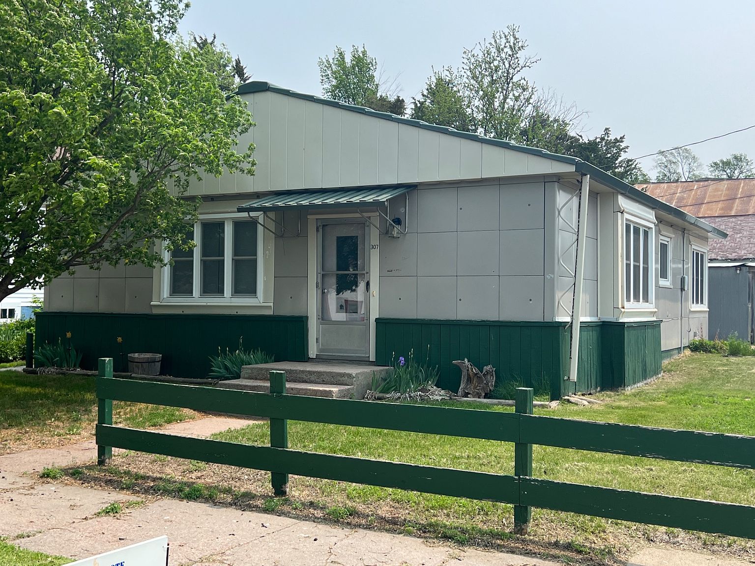 307 S Inglis St, Chamberlain, SD 57325 MLS 11179364 Zillow