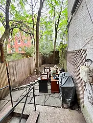 Rented by MOTION New York
