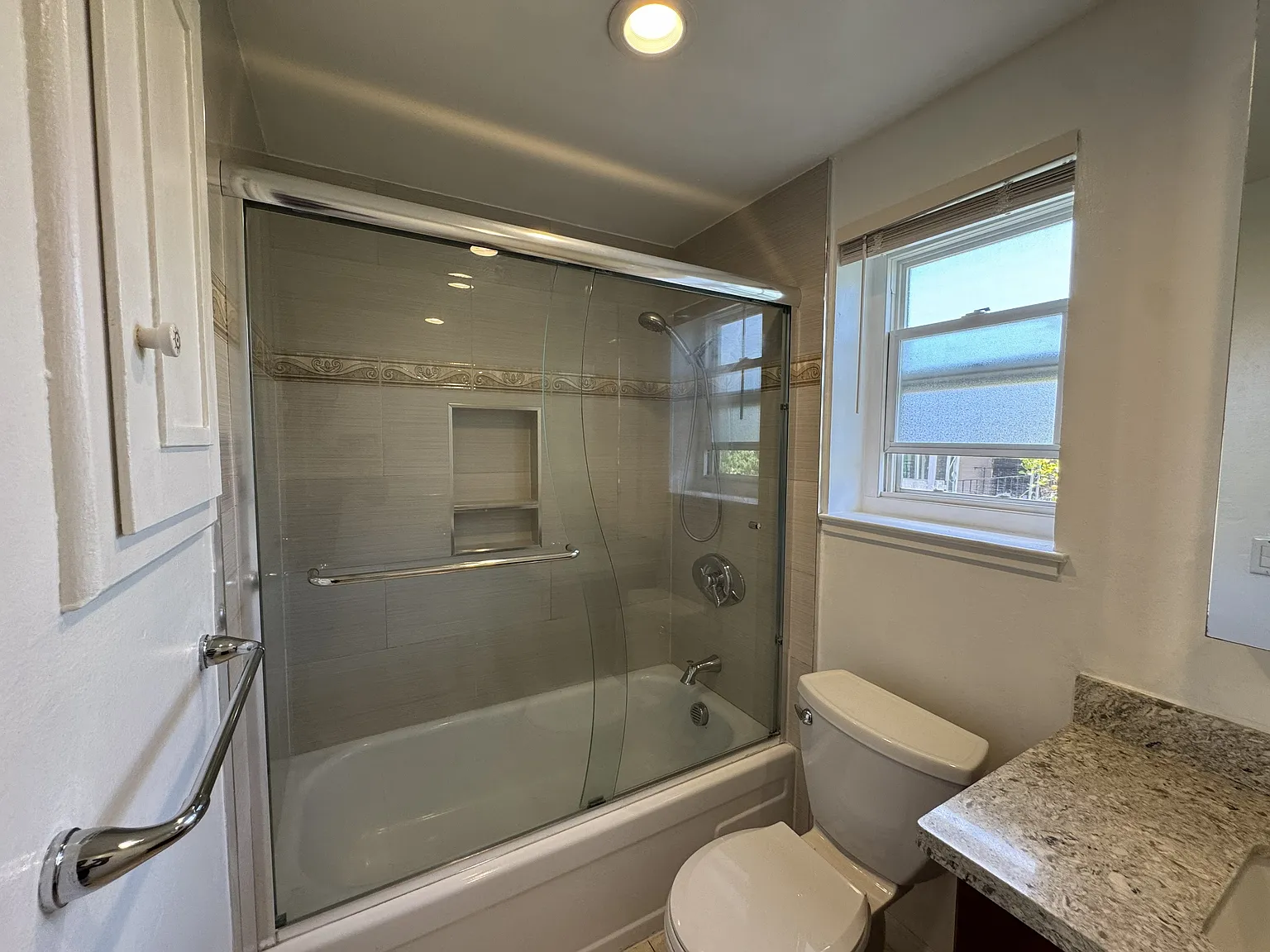 2 bed, 800 sqft, $2,900 — Photo 4