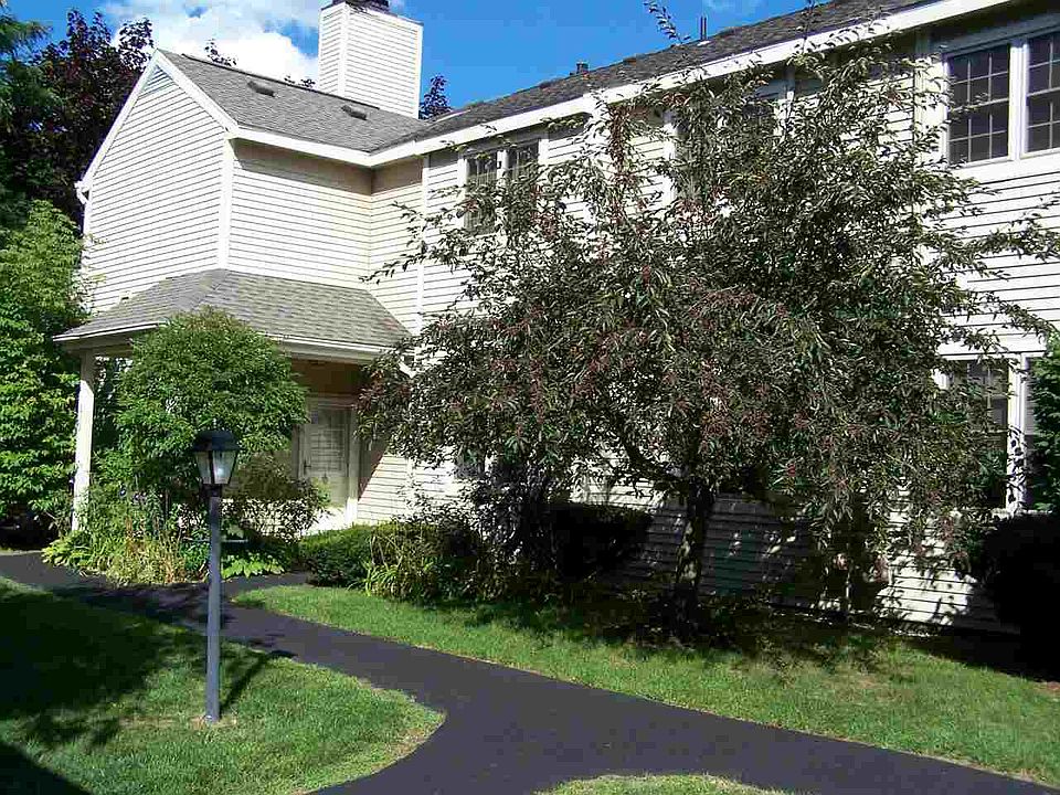 1st image of 132 Monmouth Way