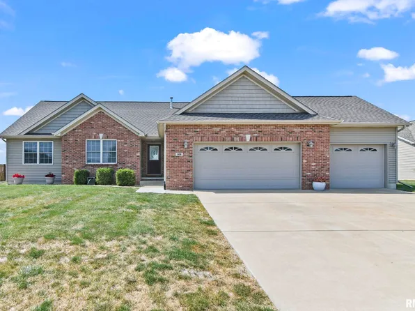 809 Racastle Rd, Chatham, IL 62629