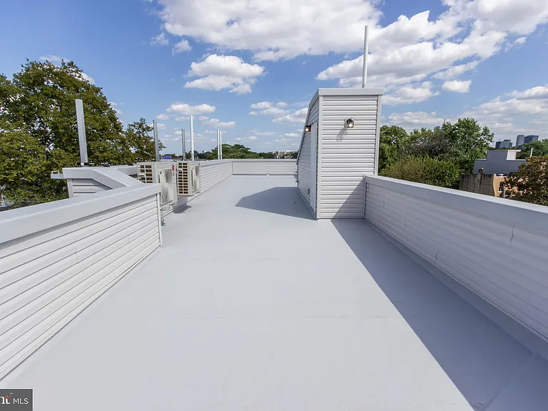 664 N Union St #3 — Photo 14