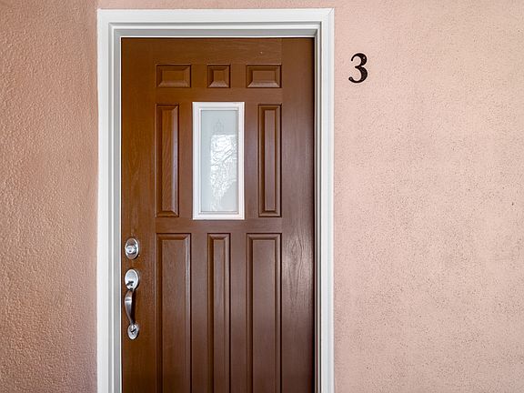 2nd image of 615 23rd St #3