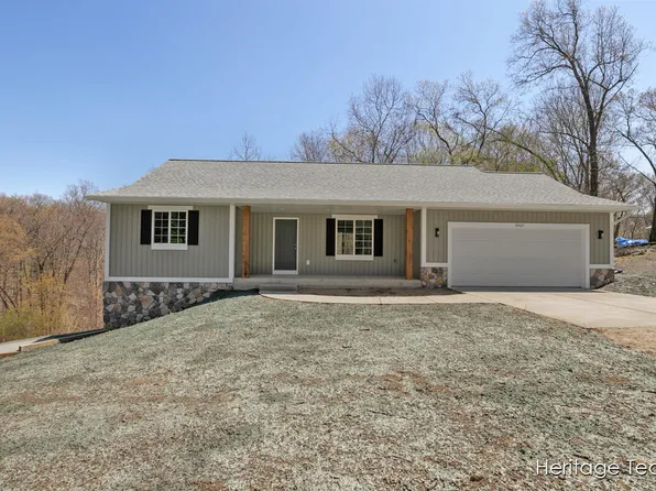 6467 Lindsey Rd, Delton, MI 49046