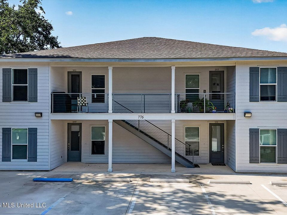 1st image of 776 Moanalua Way Unit 200