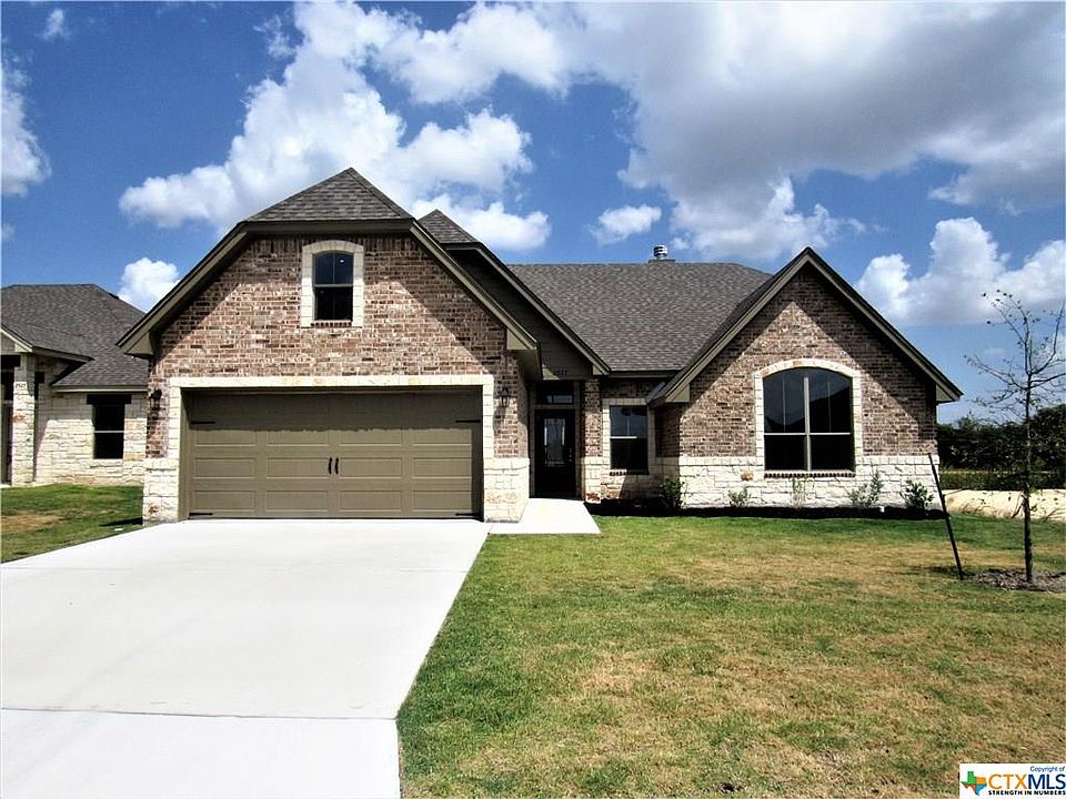 1st image of 2927 Crystal Ann Dr