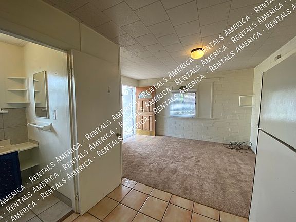 3rd image of 1937 N Baxter Dr Space 2