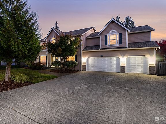 2nd image of 10416 153rd Street Ct E