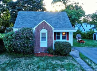 128 Branford St, Manchester, CT 06040