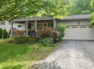 466 Wendemere Dr, Hubbard, OH 44425