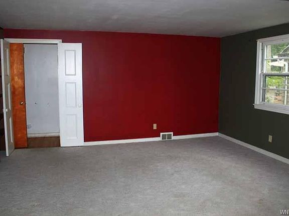5th image of 192 Elmwood Ave