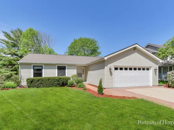 5S766 Timberlane Dr, Naperville, IL 60563