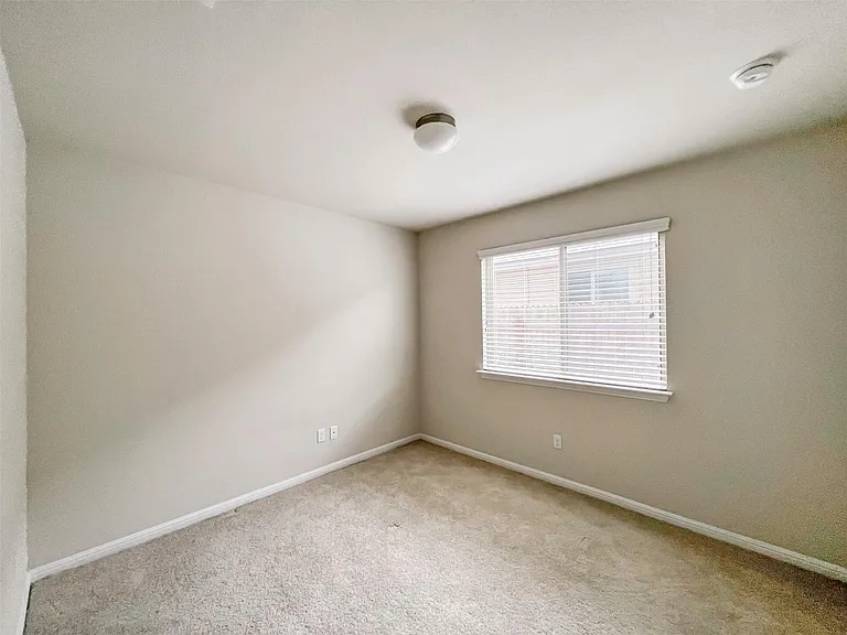 818 Silo St — Photo 26