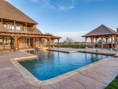 6803 Green Valley Cir, Aubrey, TX, 76227