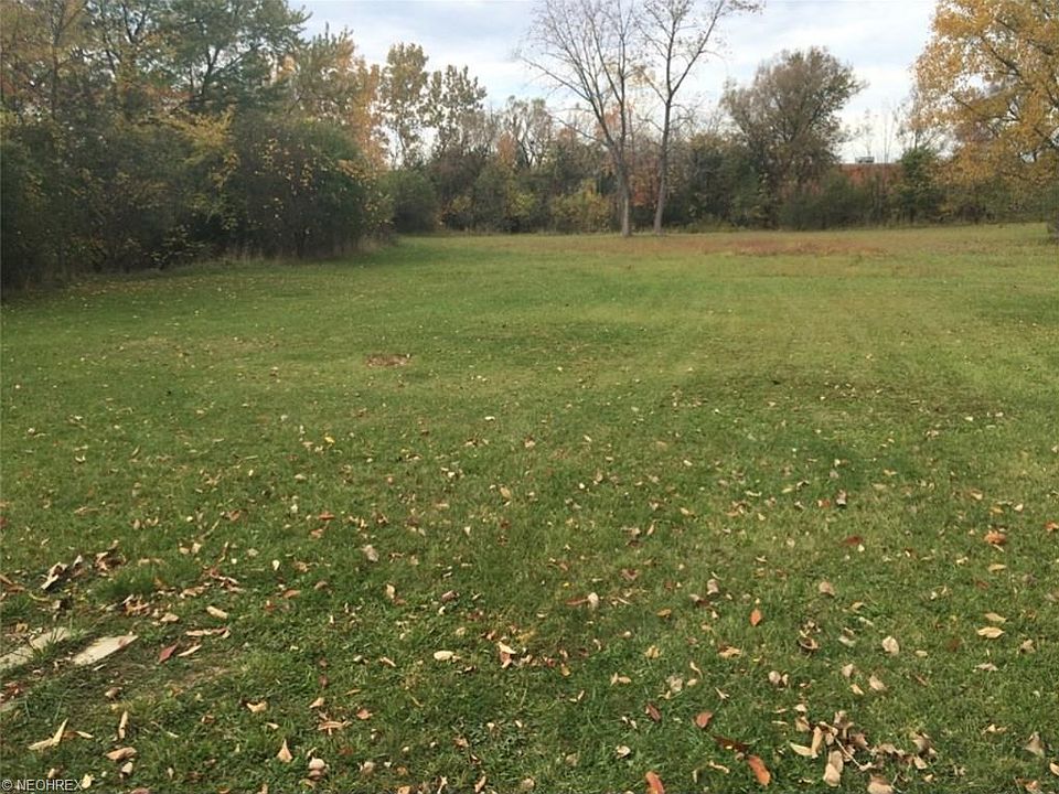 1st image of 4660 Derbyshire Dr