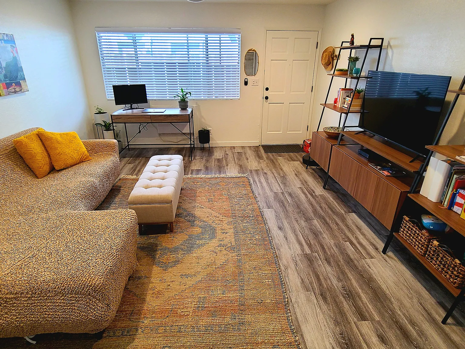 2 bed, 800 sqft, $2,450 — Photo 4
