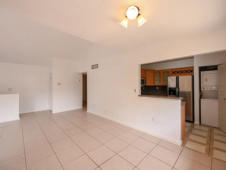 445 W Park Dr #203 — Photo 11