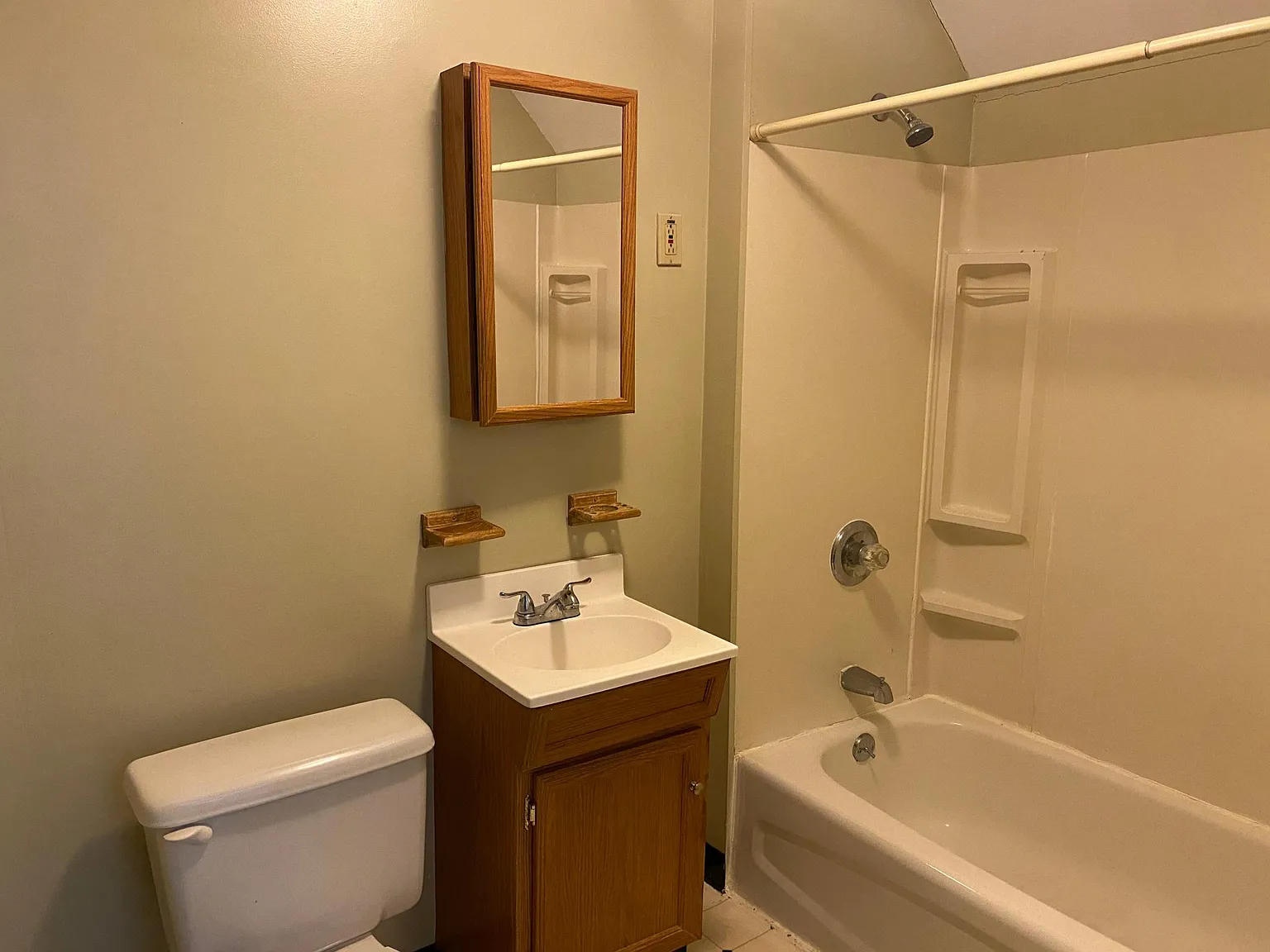 1 bed, 750 sqft, $980 — Photo 4
