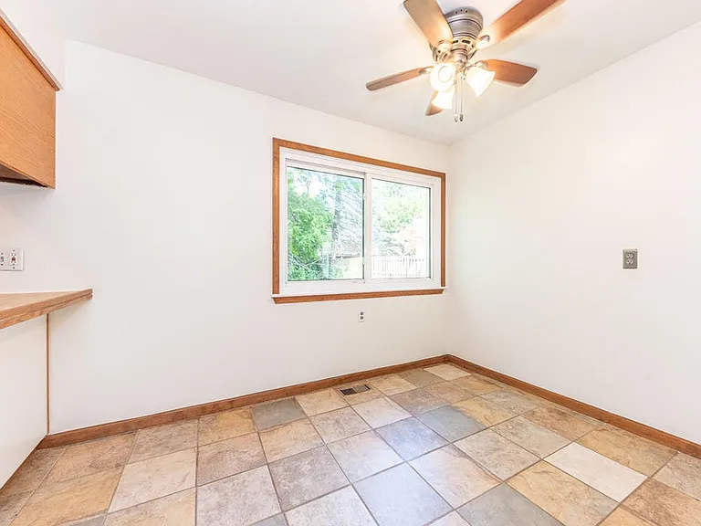 603 Manor Dr — Photo 26