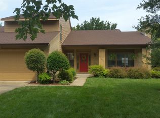 1652 Lake Christopher Dr, Virginia Beach, VA 23464
