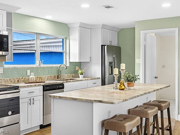 5th image of 149 Francis Dr NE #149-NE