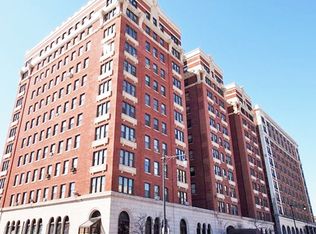 5300 S Shore Dr, Chicago, IL 60615