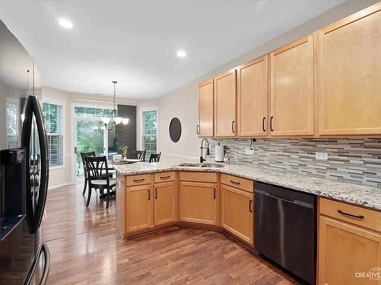 24254 Leski Ln — Photo 17