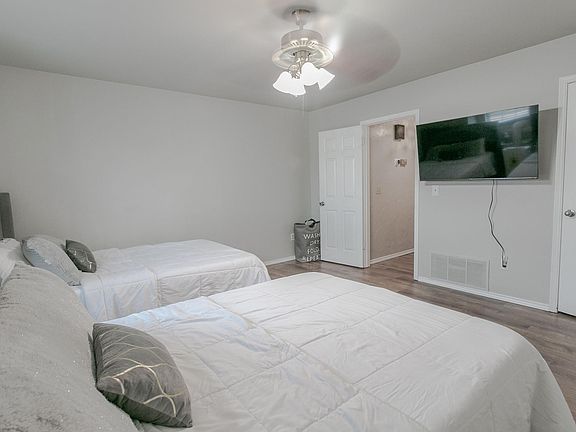 5th image of 2113 NW 118th Ter