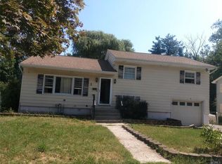 13 Stratton Ave, Middletown, NY 10940