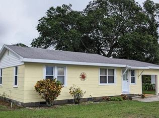 412 Bayshore Rd, Nokomis, FL 34275