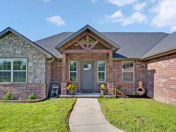 206 Maria Road, Clever, MO 65631