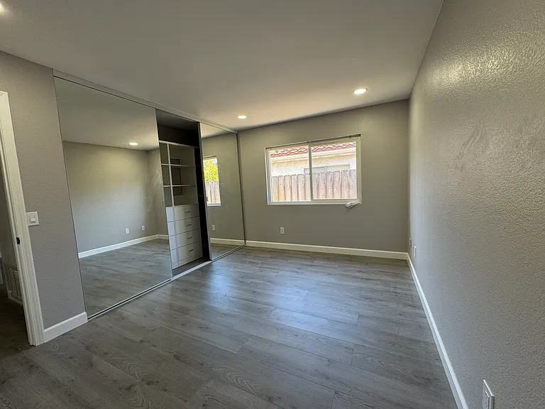 10385 Cheviot Ct — Photo 6