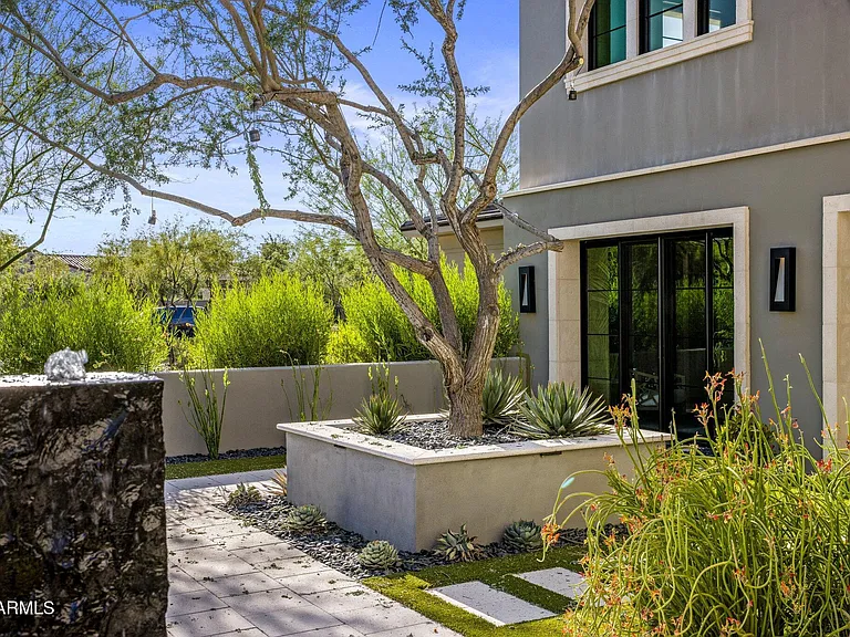 10110 E Siesta Ln — Photo 6